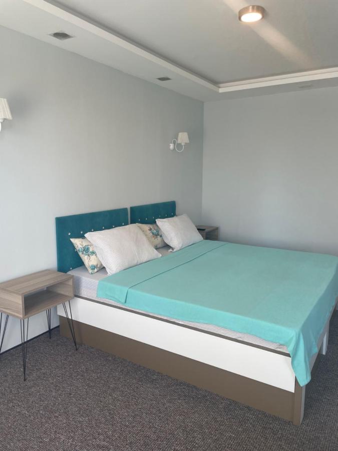 White Rose Guest Rooms ブルガス エクステリア 写真